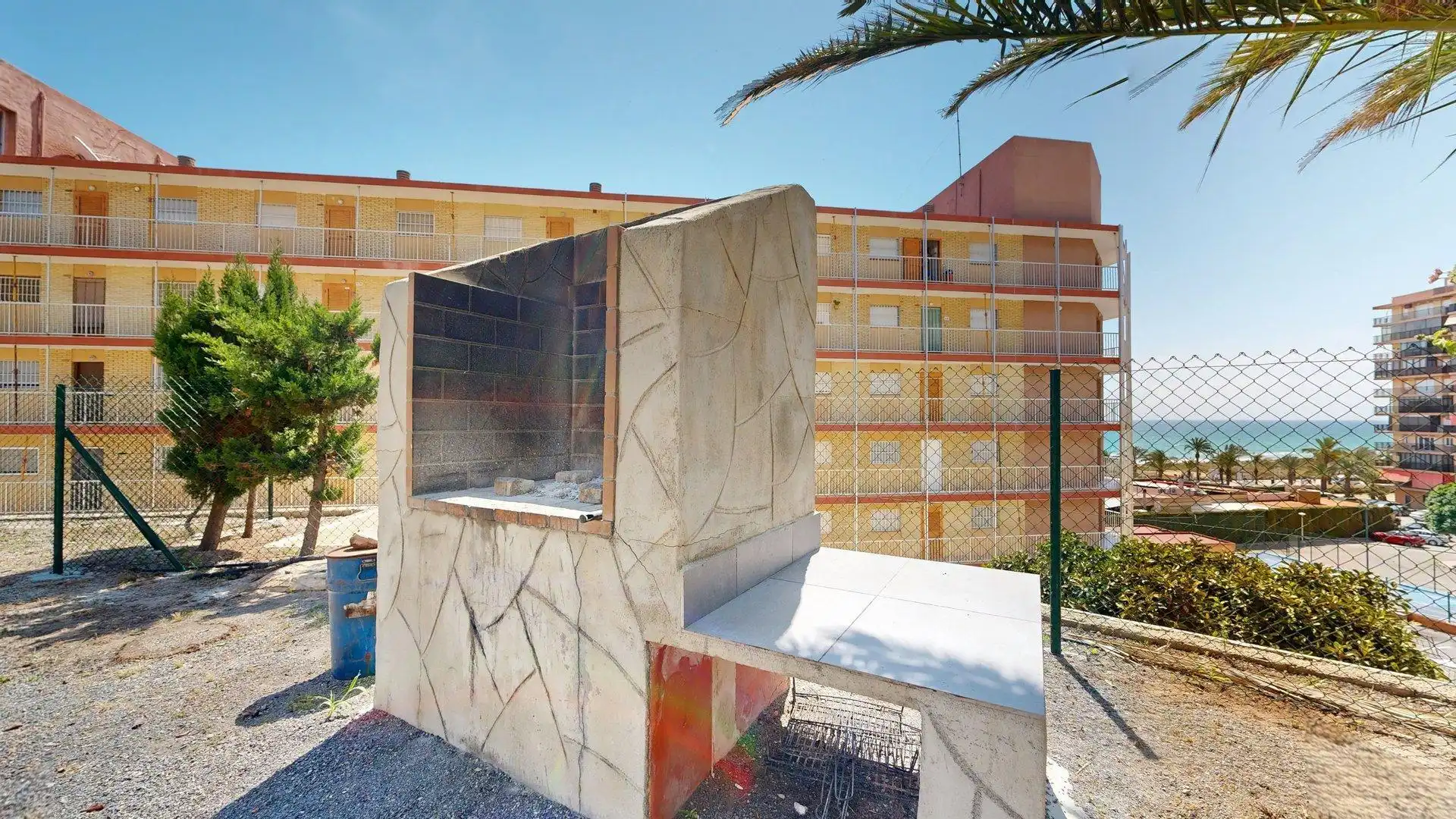 Vista exterior de Apartament de lloguer en Elche / Elx amb Aire condicionat, Calefacció i Jardí privat
