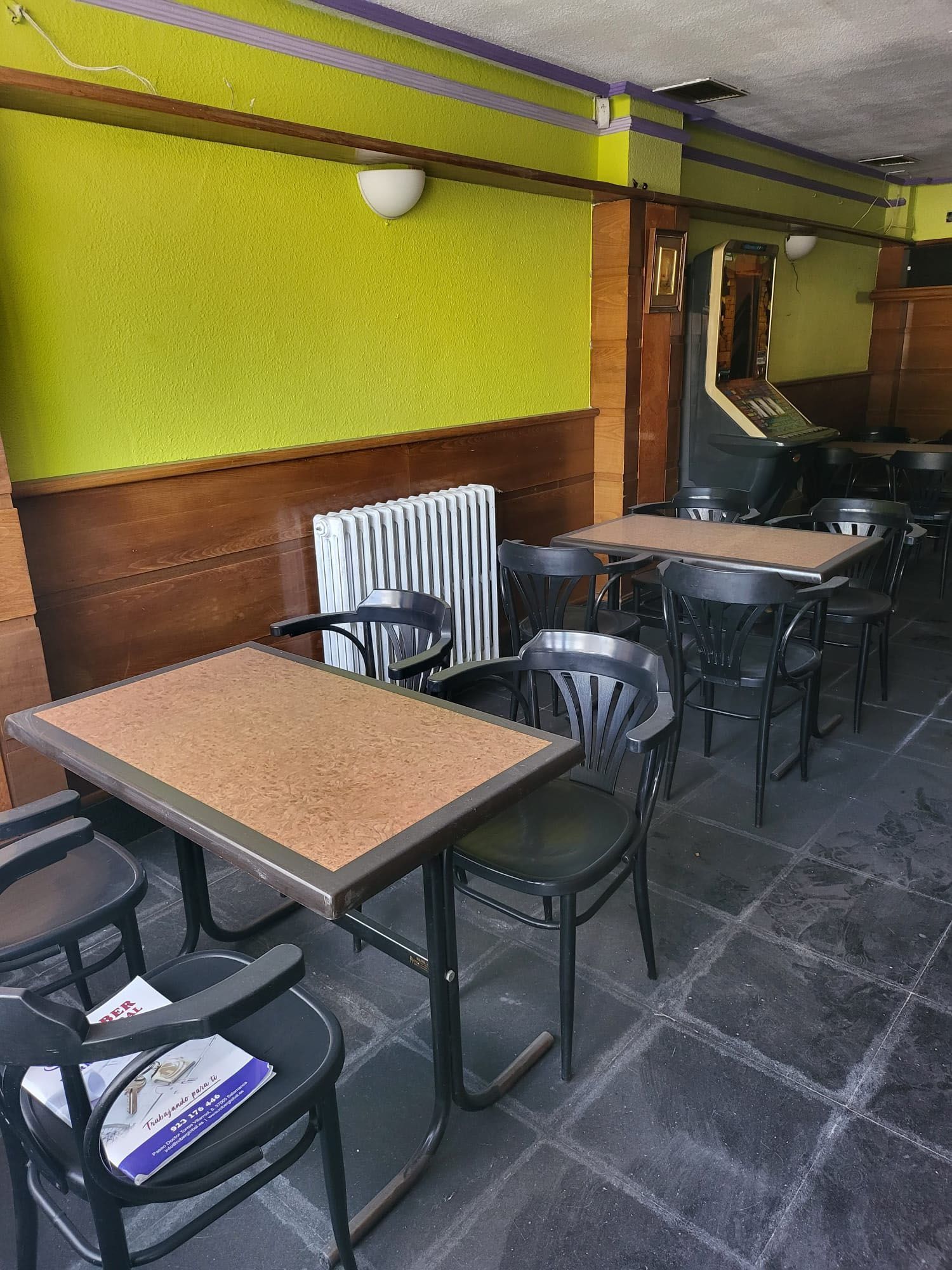 Premises for sale in Salamanca Capital  with Air Conditioner
