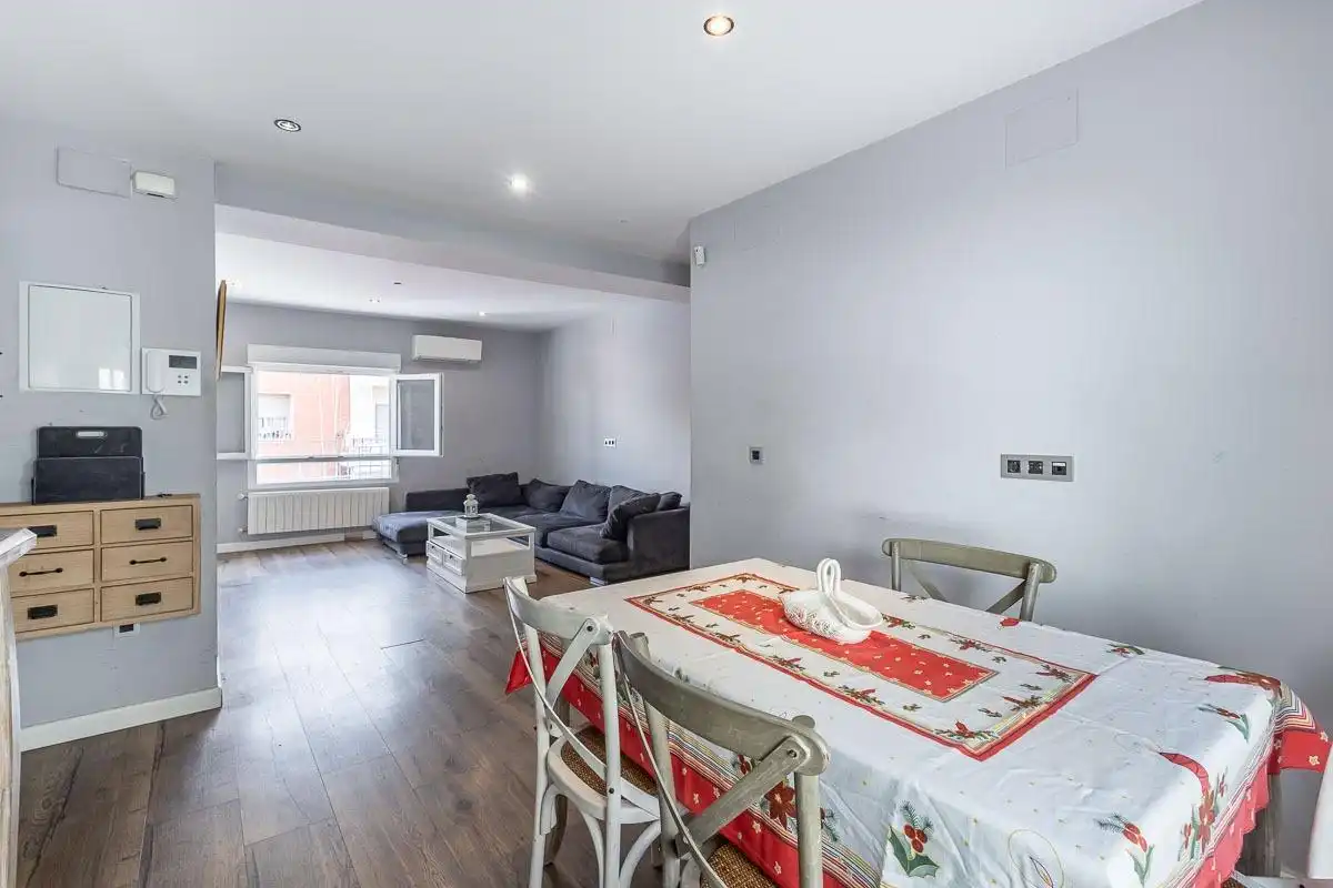 Piso con ascensor en venta en Calle SAN ISIDORO 5, imagen 3