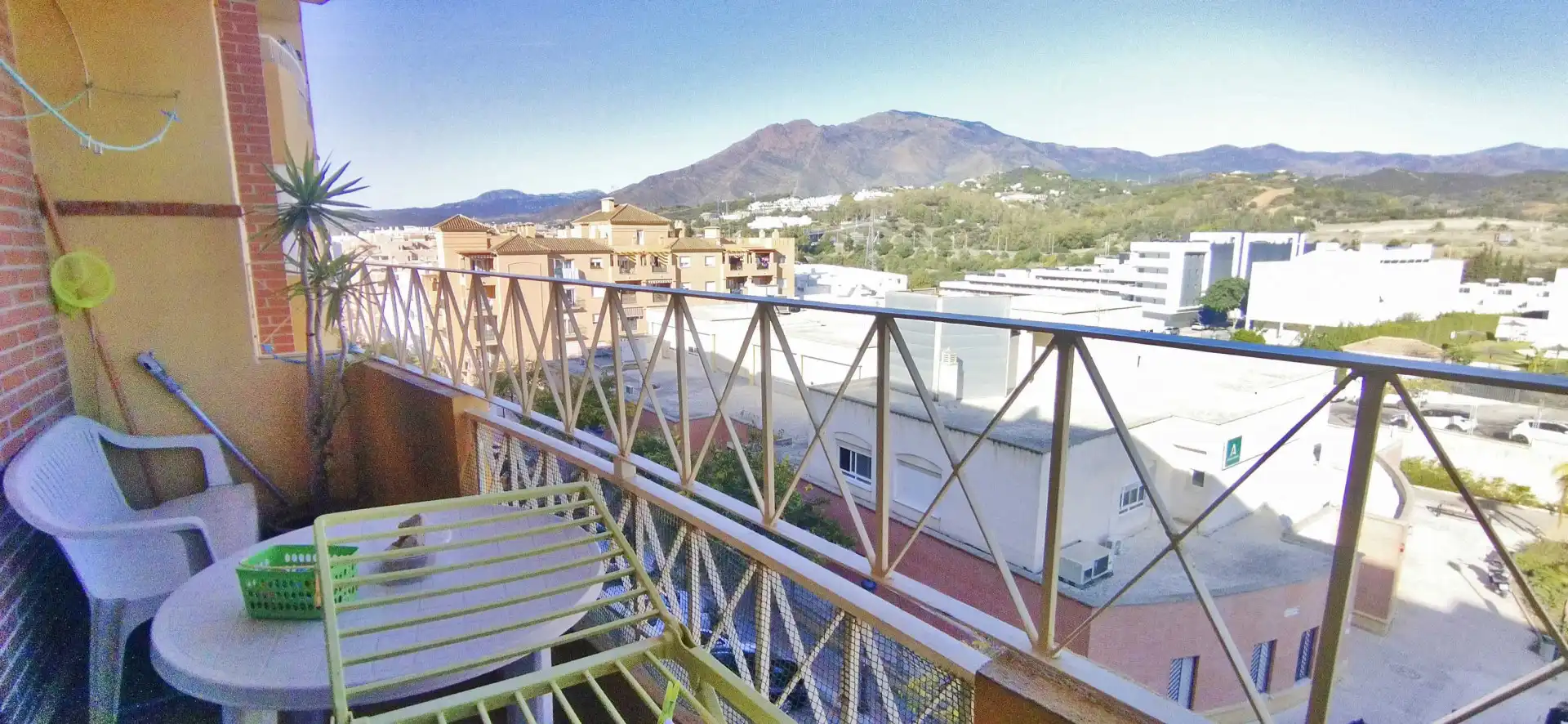 Außenansicht von Wohnung zum Verkauf in Estepona mit Terrasse, Möbliert und Balkon