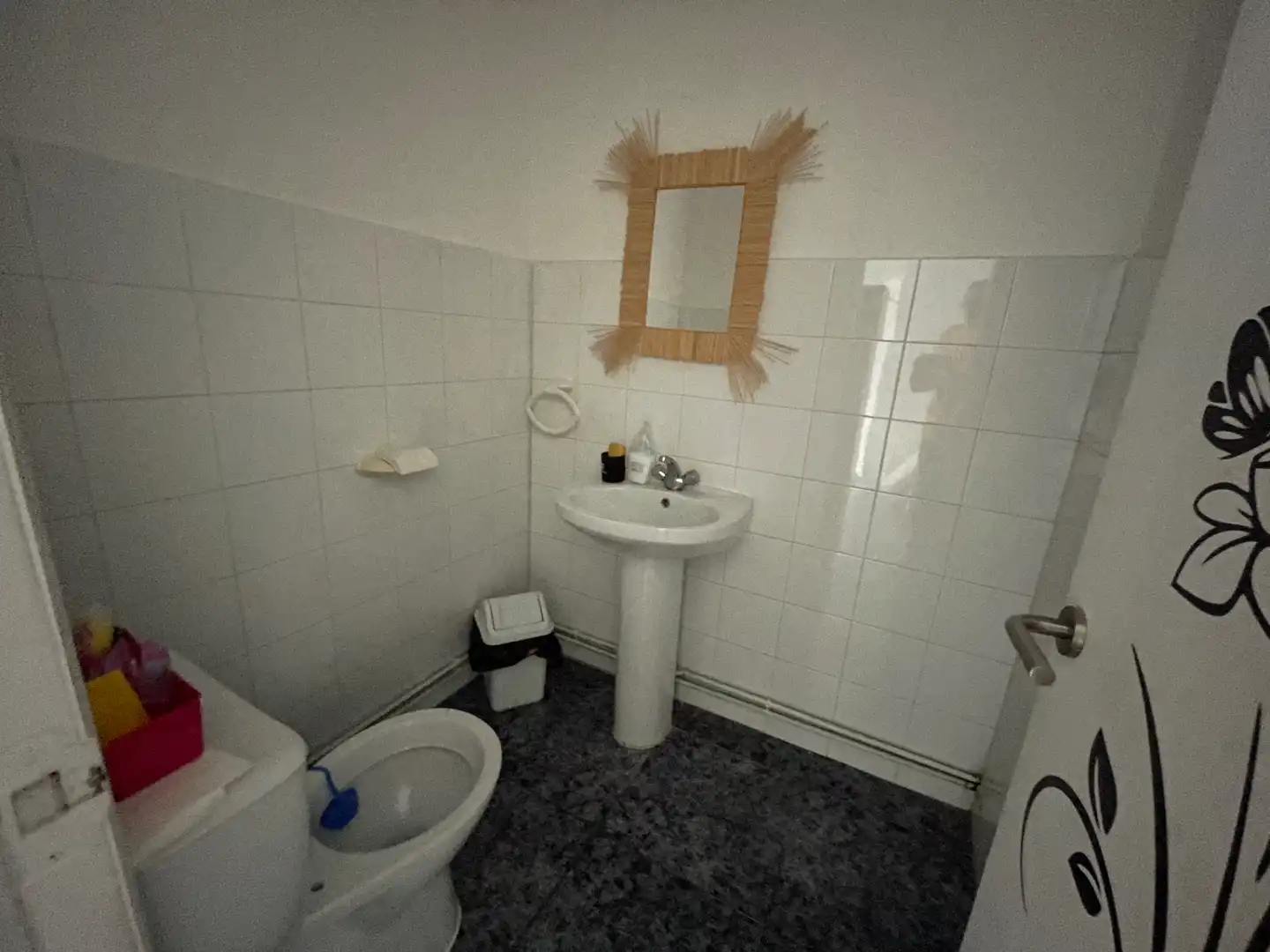 Badezimmer von Geschaftsraum zur Miete in Ferrol