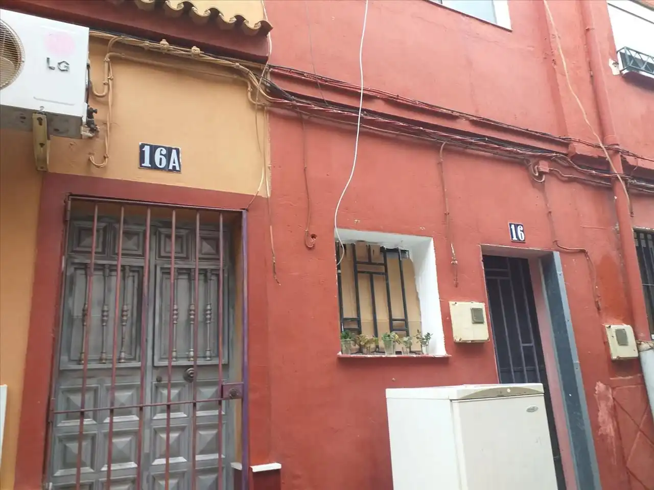 Außenansicht von Haus oder Chalet zum Verkauf in Algeciras