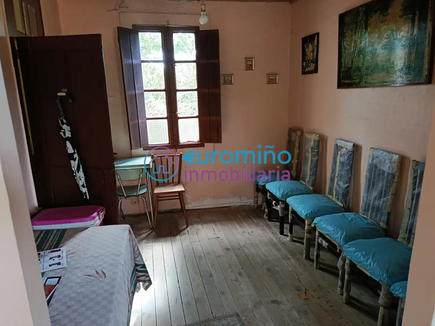 Casa o chalet en venta en Salvaterra de Miño con Jardín privado, Trastero y Amueblado