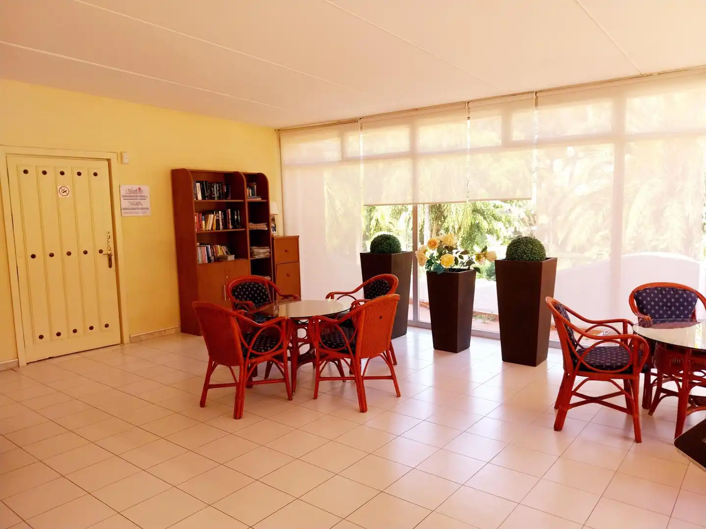 Wohnung zum Verkauf in Mijas mit Klimaanlage, Privatgarten und Terrasse