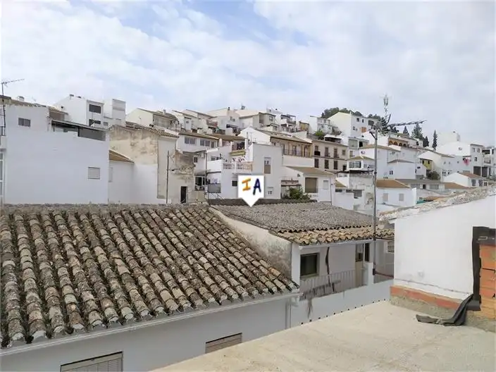 Vista exterior de Casa adosada en venta en Iznájar