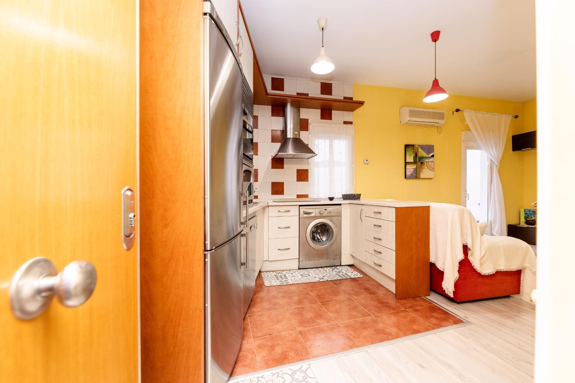Kitchen of Planta baja for sale in  Madrid Capital  with Air Conditioner, Heating and Terrace