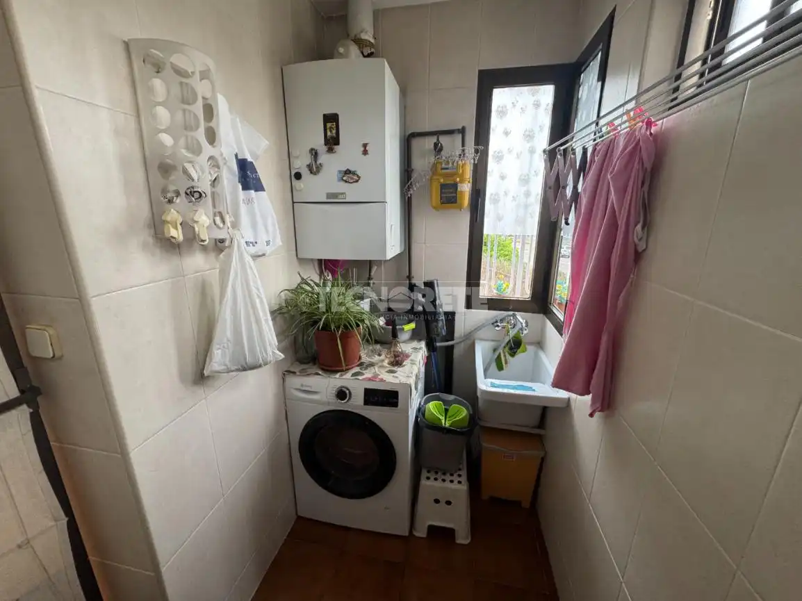 Cuina de Casa adosada en venda en Guadalajara amb Aire condicionat, Calefacció i Terrassa