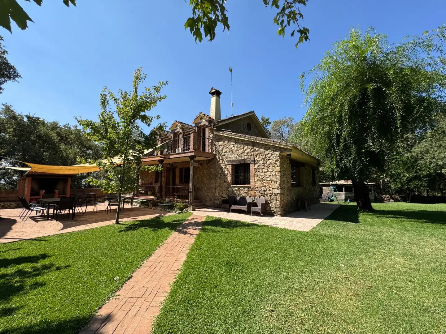 Jardí de Casa o xalet en venda en Candeleda amb Aire condicionat, Calefacció i Jardí privat