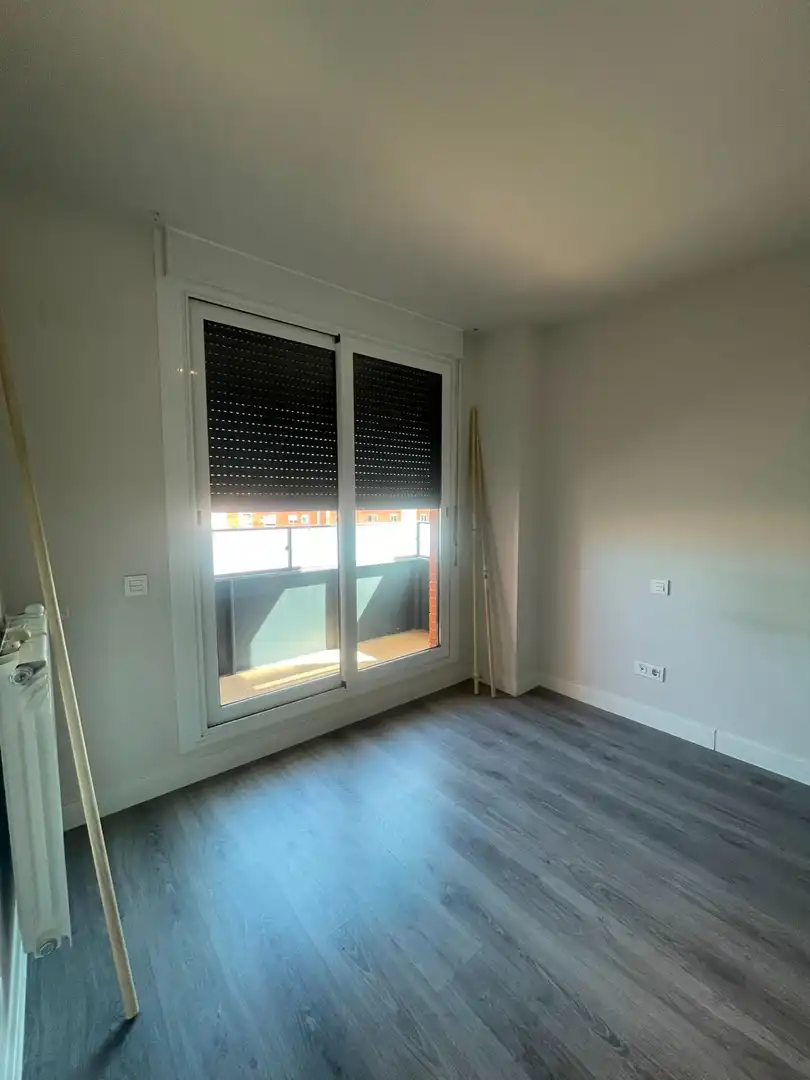 Habitación de Ático de alquiler en Alcalá de Henares con Aire acondicionado, Calefacción y Jardín privado