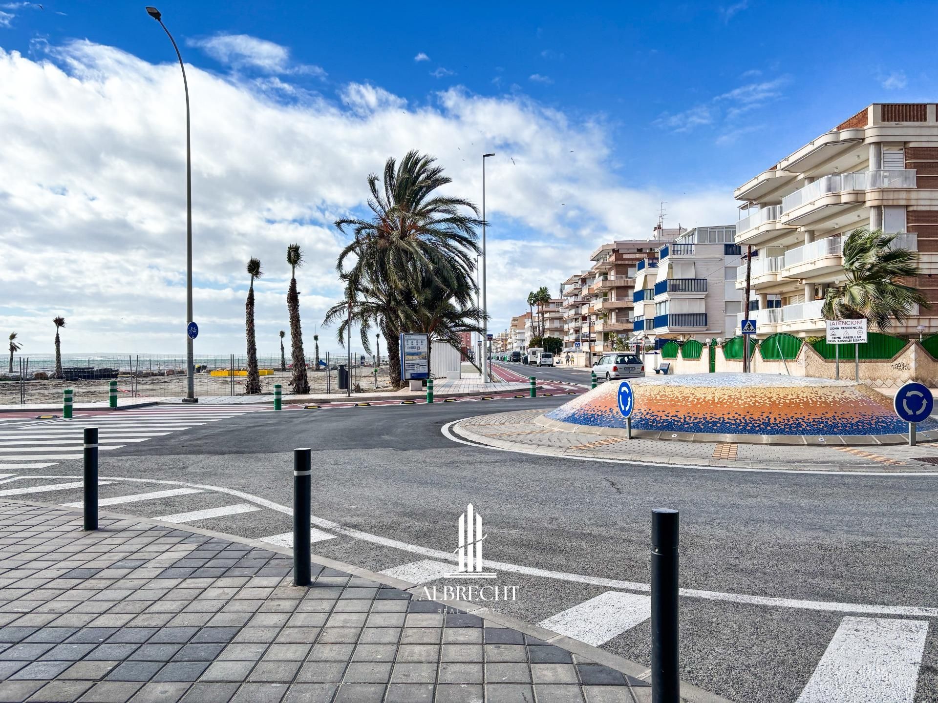 Vista exterior de Apartamento en venta en Santa Pola con Terraza, Amueblado y Balcón