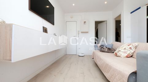Foto 5 de Piso en venta en El Turó de la Peira, Barcelona Capital