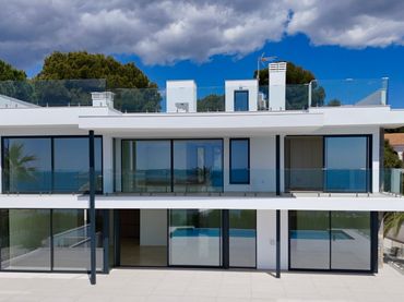 Villa mit Balkon zum Verkauf in La Caleta - La Calalga -  Les Bassetes