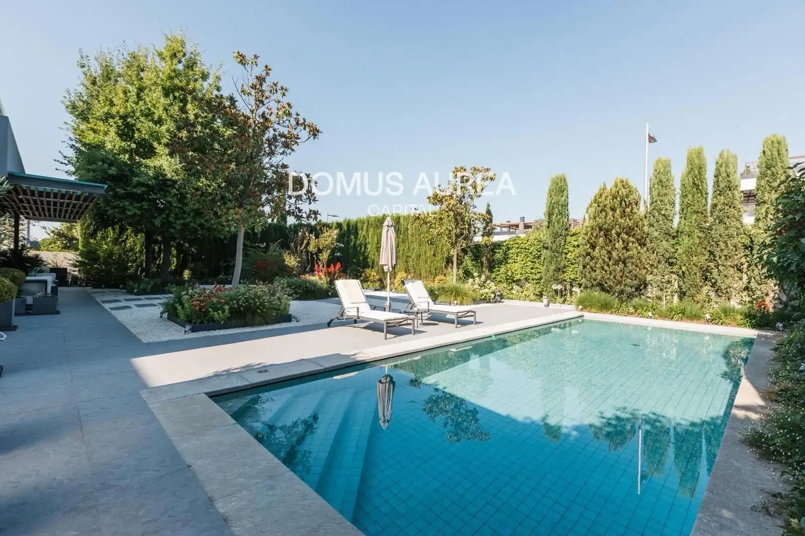 Chalet con piscina en alquiler en Argentona