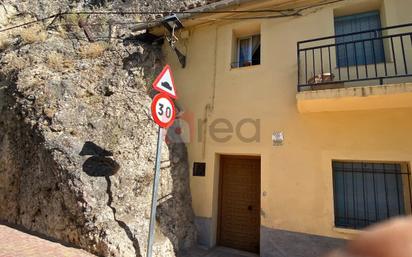 Exterior view of House or chalet for sale in Cuenca Capital  with Terrace and Storage room