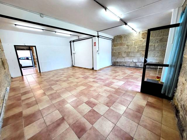 Local comercial en Alquiler en Rúa de Roade, 68 en Alcabre