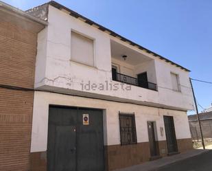 Exterior view of Single-family semi-detached for sale in Villarrubia de los Ojos  with Terrace