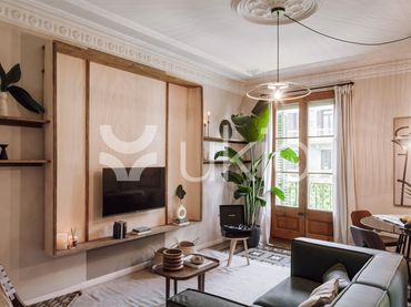 Apartment with balcony to rent in Carrer de València