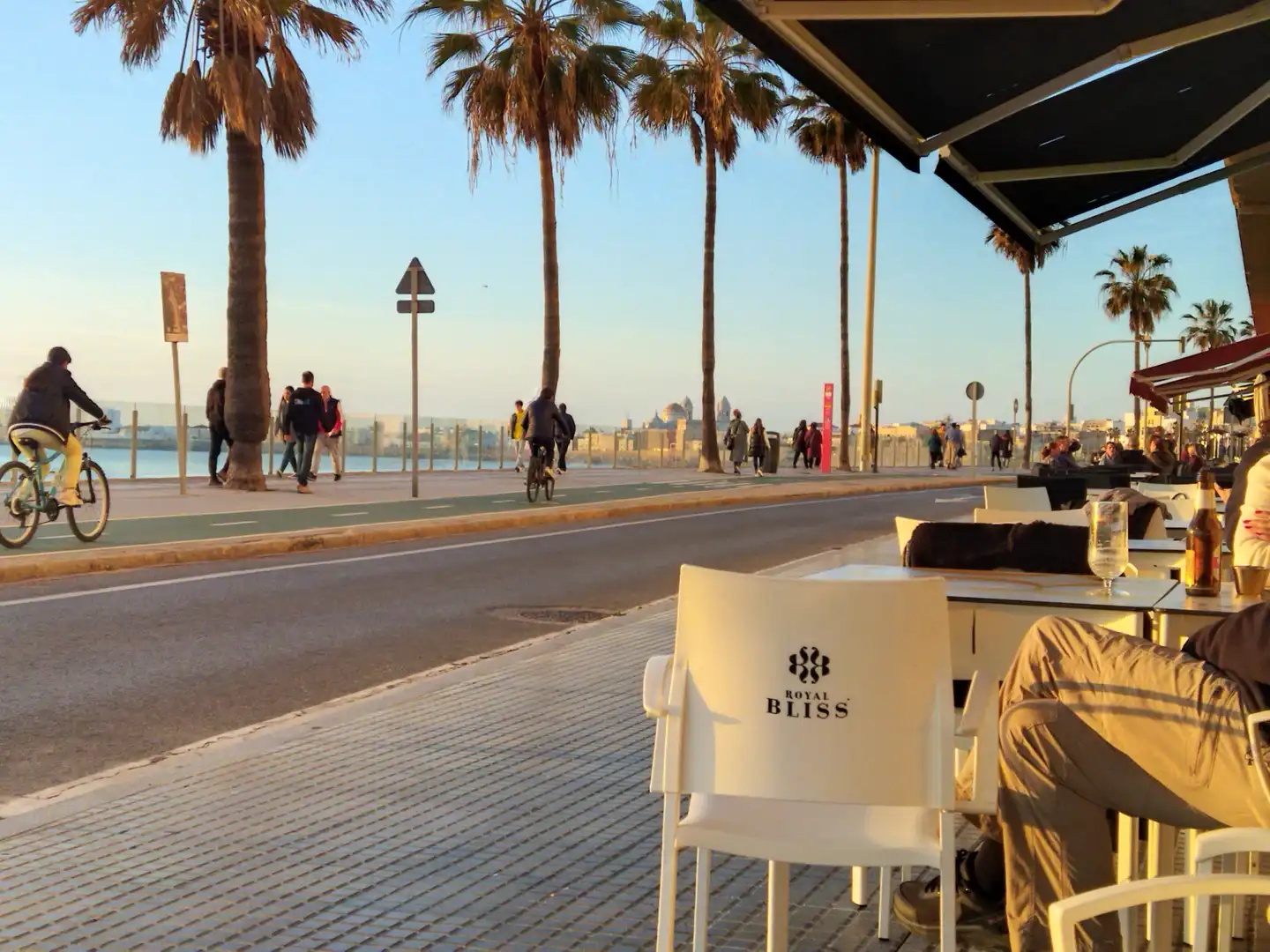 Exterior view of Flat for rent in Cádiz  with Parquet flooring, Furnished and Oven