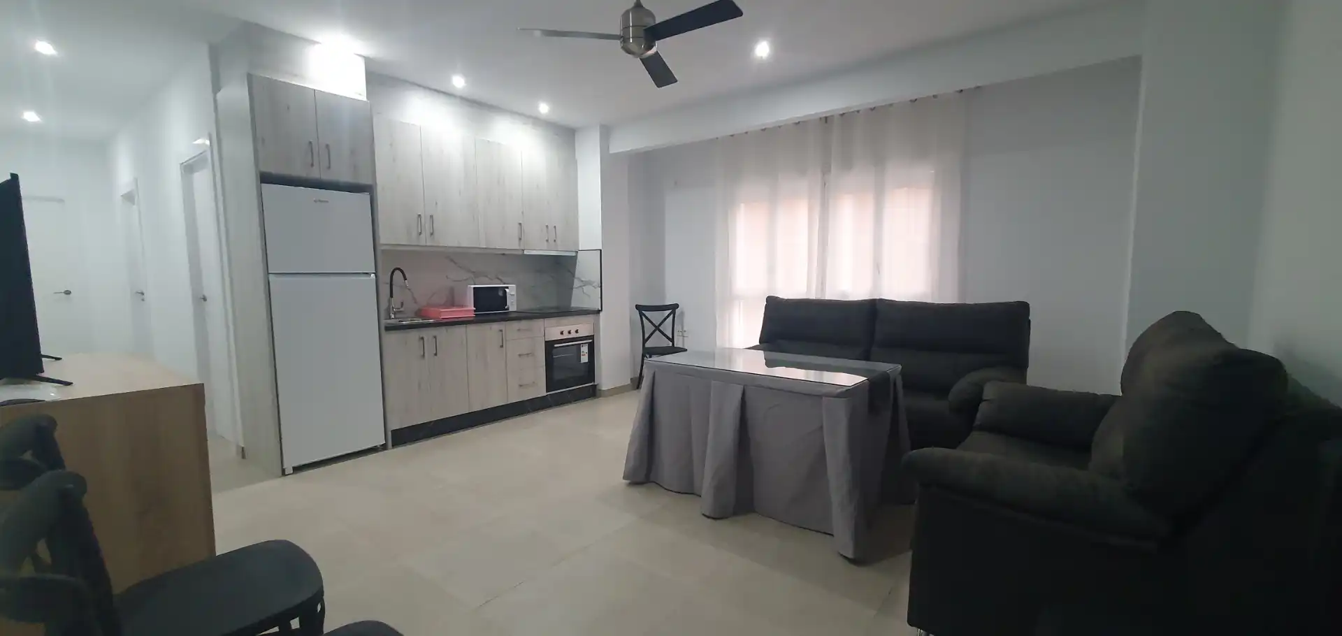 Flat with terrace to rent in Calle Úbeda 45, imagen 2