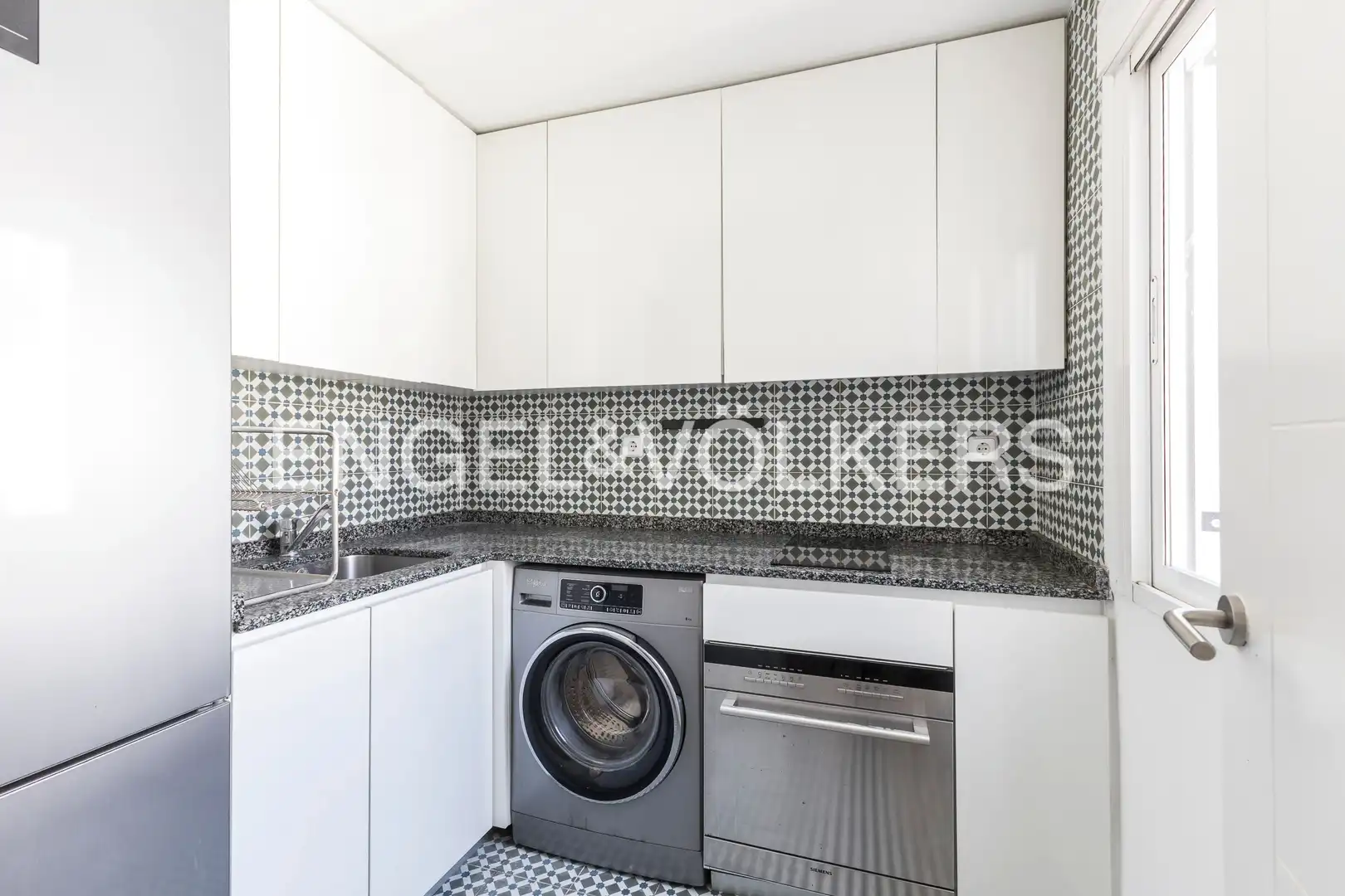 Cocina de Piso en venta en Madrid con Calefacción