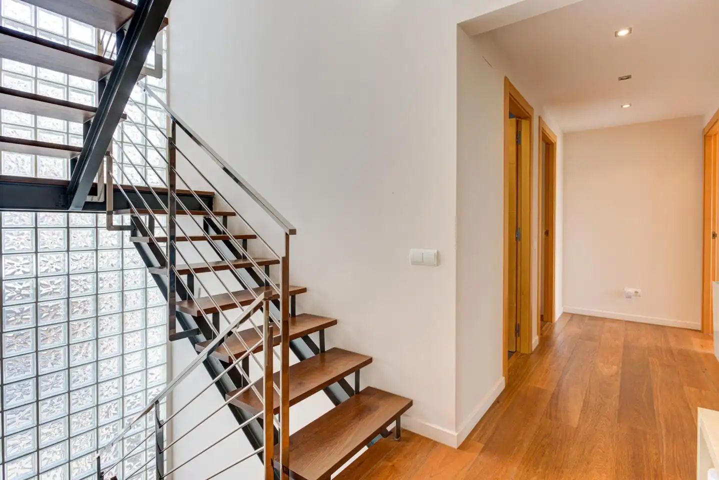 Haus oder Chalet zum Verkauf in Castelldefels mit Klimaanlage, Heizung und Privatgarten
