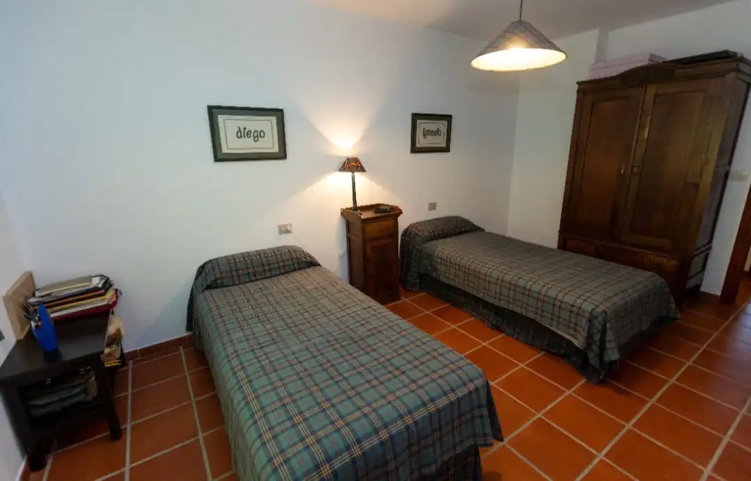 Dormitori de Casa o xalet en venda en Abegondo amb Jardí privat, Terrassa i Traster