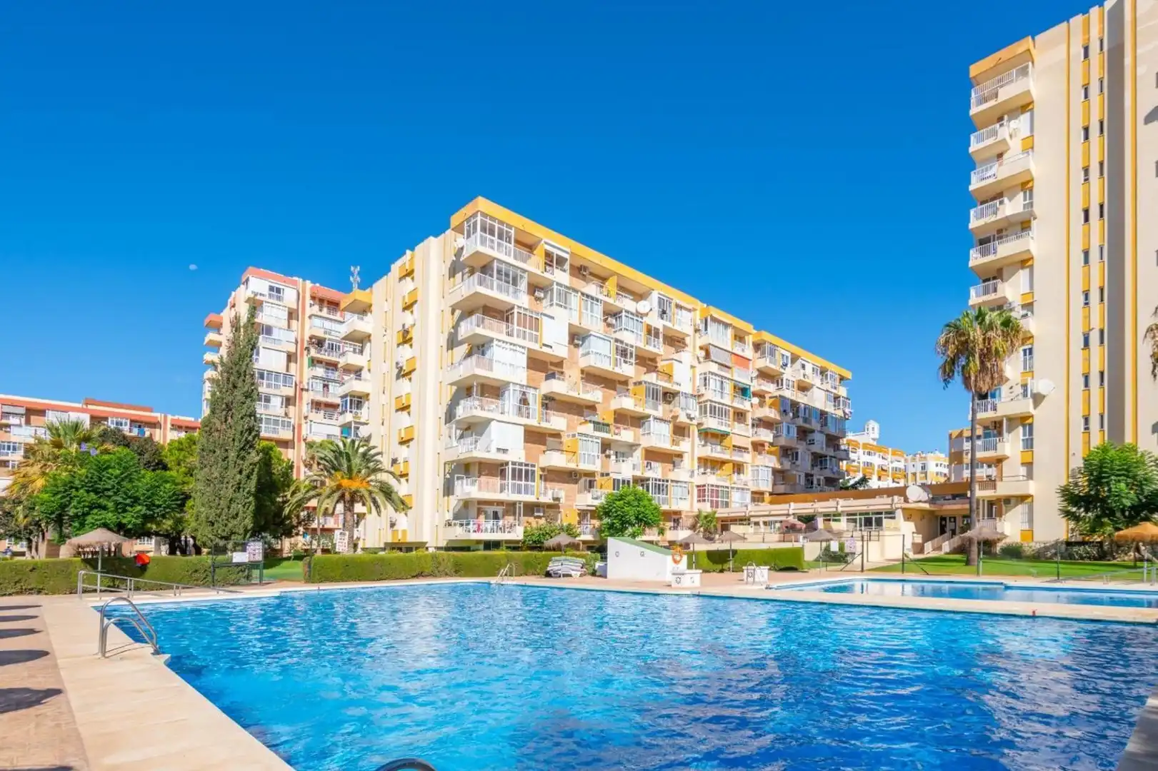 Vista exterior de Estudio en venta en Benalmádena con Aire acondicionado, Calefacción y Amueblado