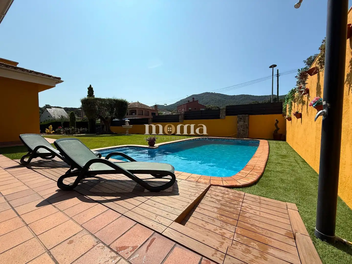 Piscina de Casa o xalet en venda en Montornès del Vallès amb Aire condicionat, Calefacció i Jardí privat