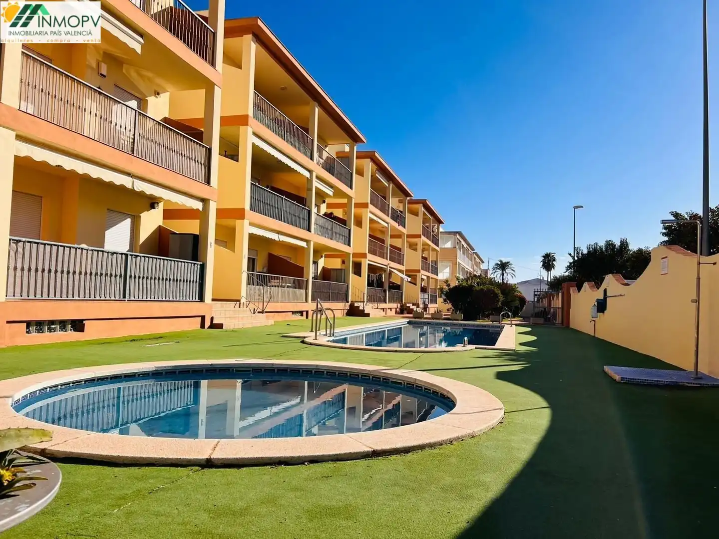 Piscina de Apartamento en venta en Vinaròs con Aire acondicionado, Jardín privado y Terraza