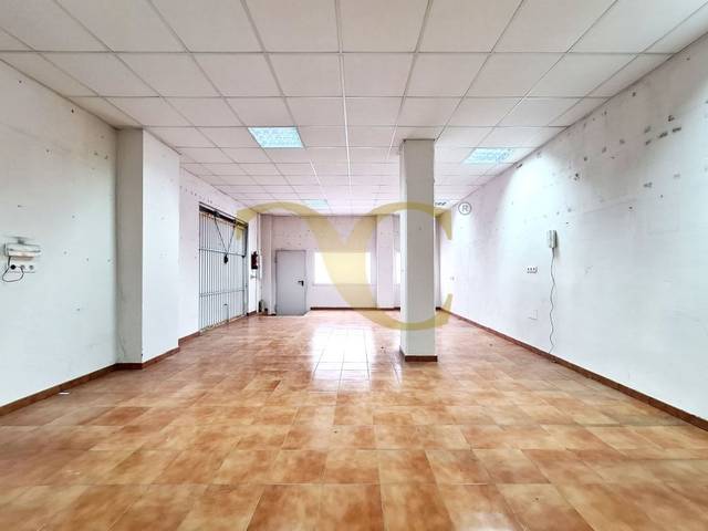 Local comercial en Venta en Calle Gozón en La Florida