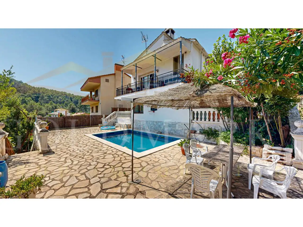 Vista exterior de Casa o xalet en venda en Corbera de Llobregat amb Calefacció, Jardí privat i Terrassa