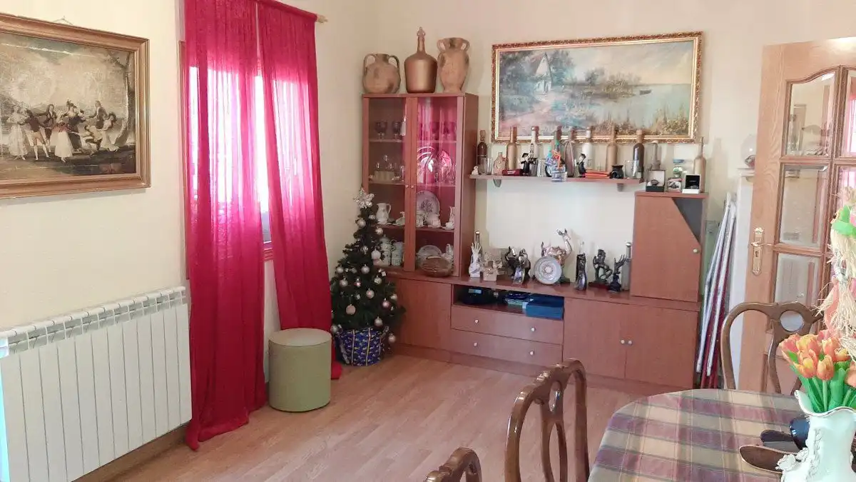 Sala de estar de Casa o chalet en venta en Valdepeñas con Calefacción, Terraza y Piscina
