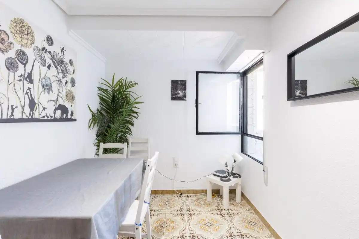 Dining room of Flat for sale in Valencia  with Heating, Terrace and Furnished
