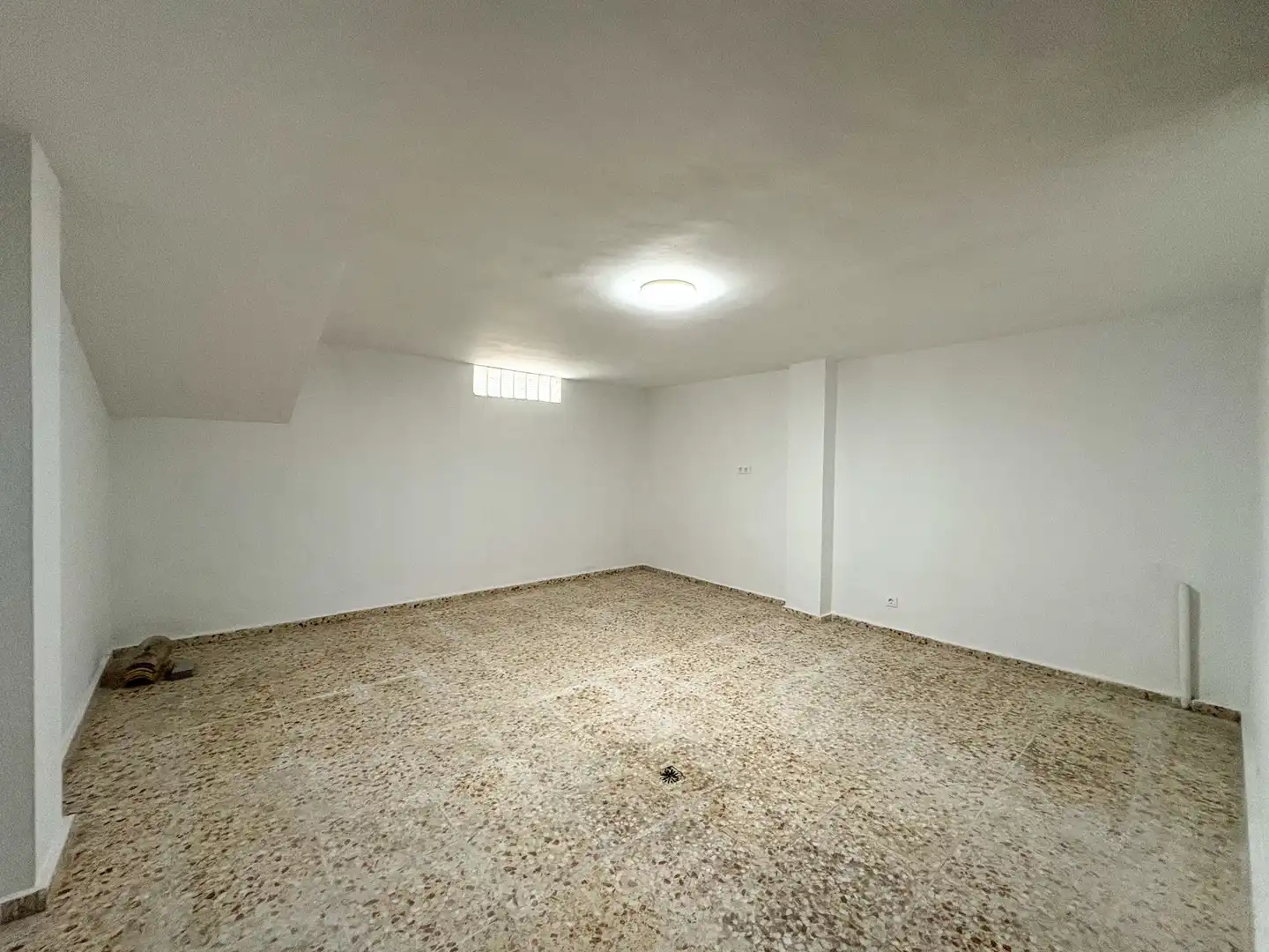 Casa adosada de alquiler en Benijófar