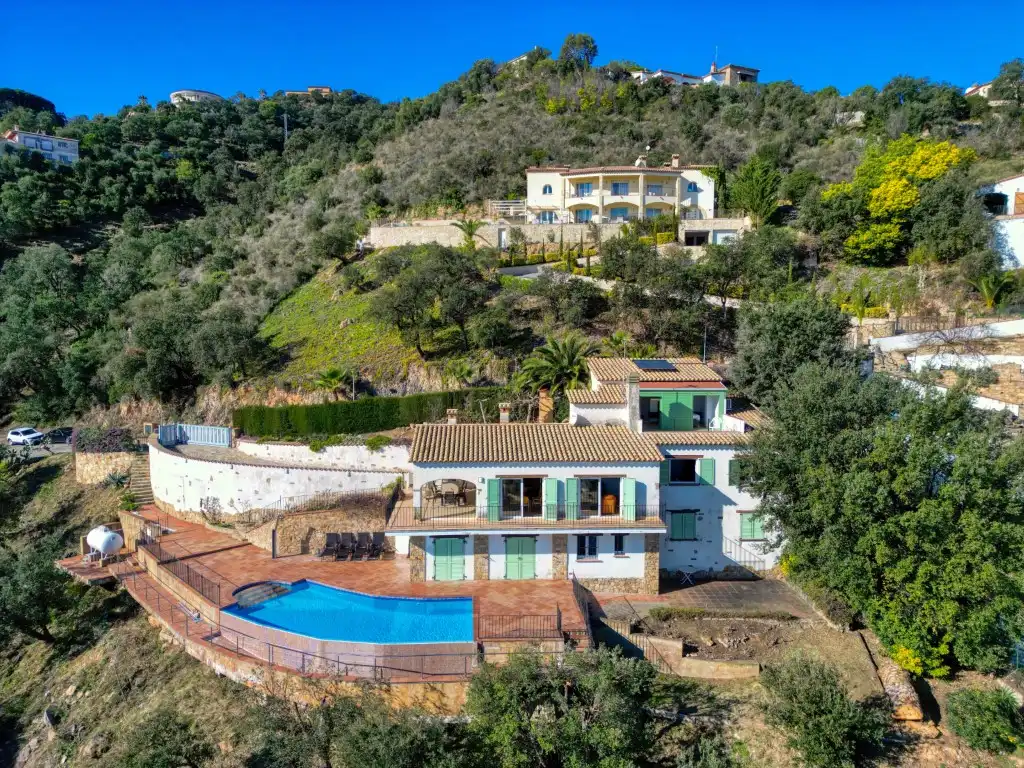 Casa amb piscina en venda a Carrer Herentale 74, imagen 4