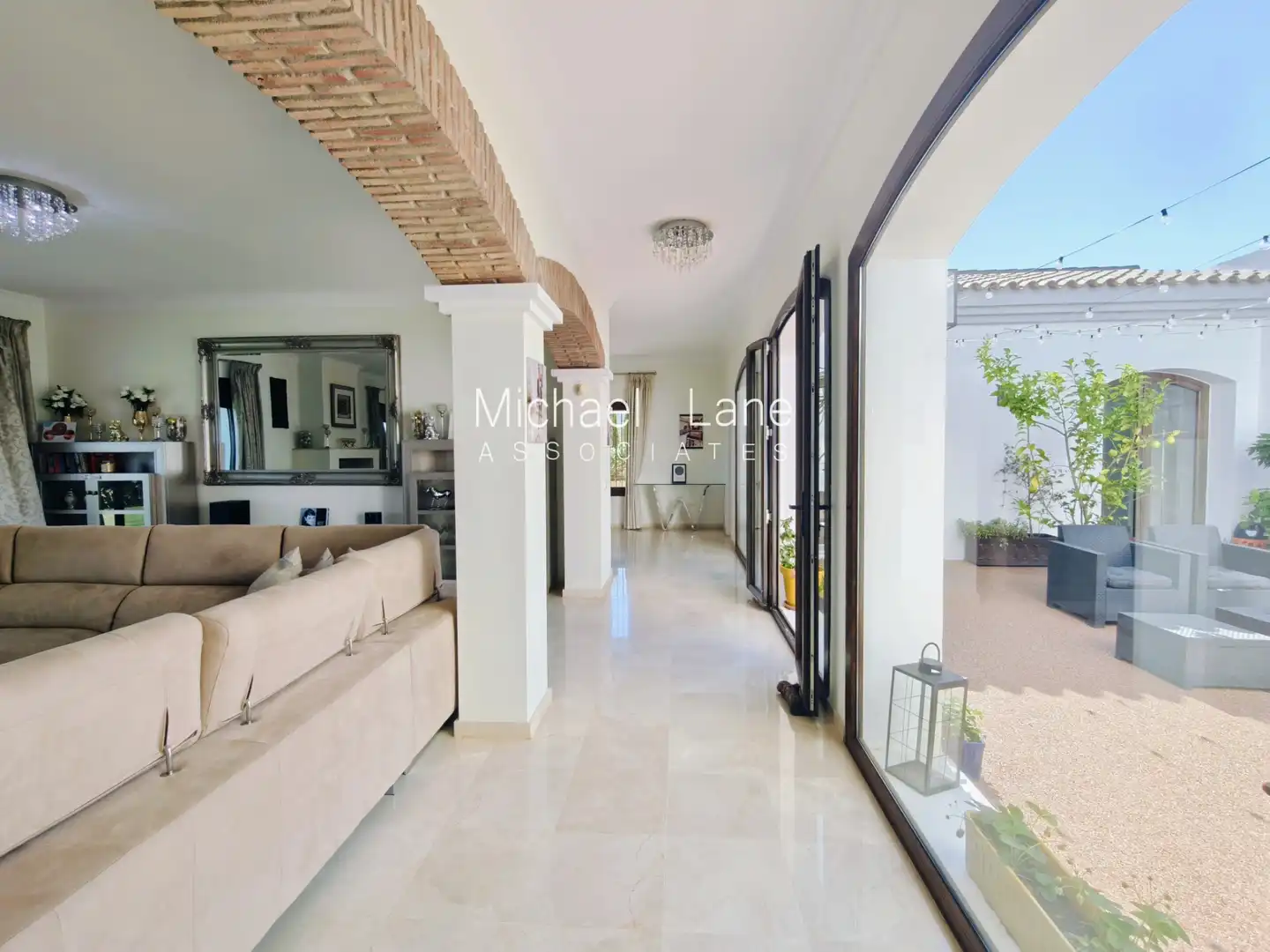 Houses for sale in Sotogrande  with Air Conditioner, Heating and Private garden