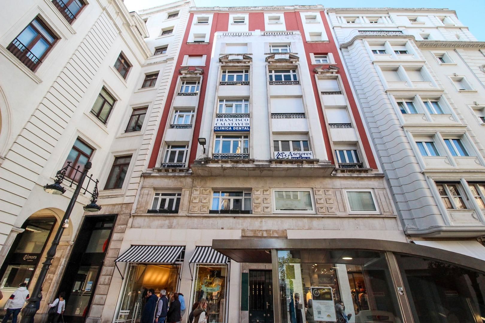 Vista exterior de Pis en venda en Santander amb Moblat