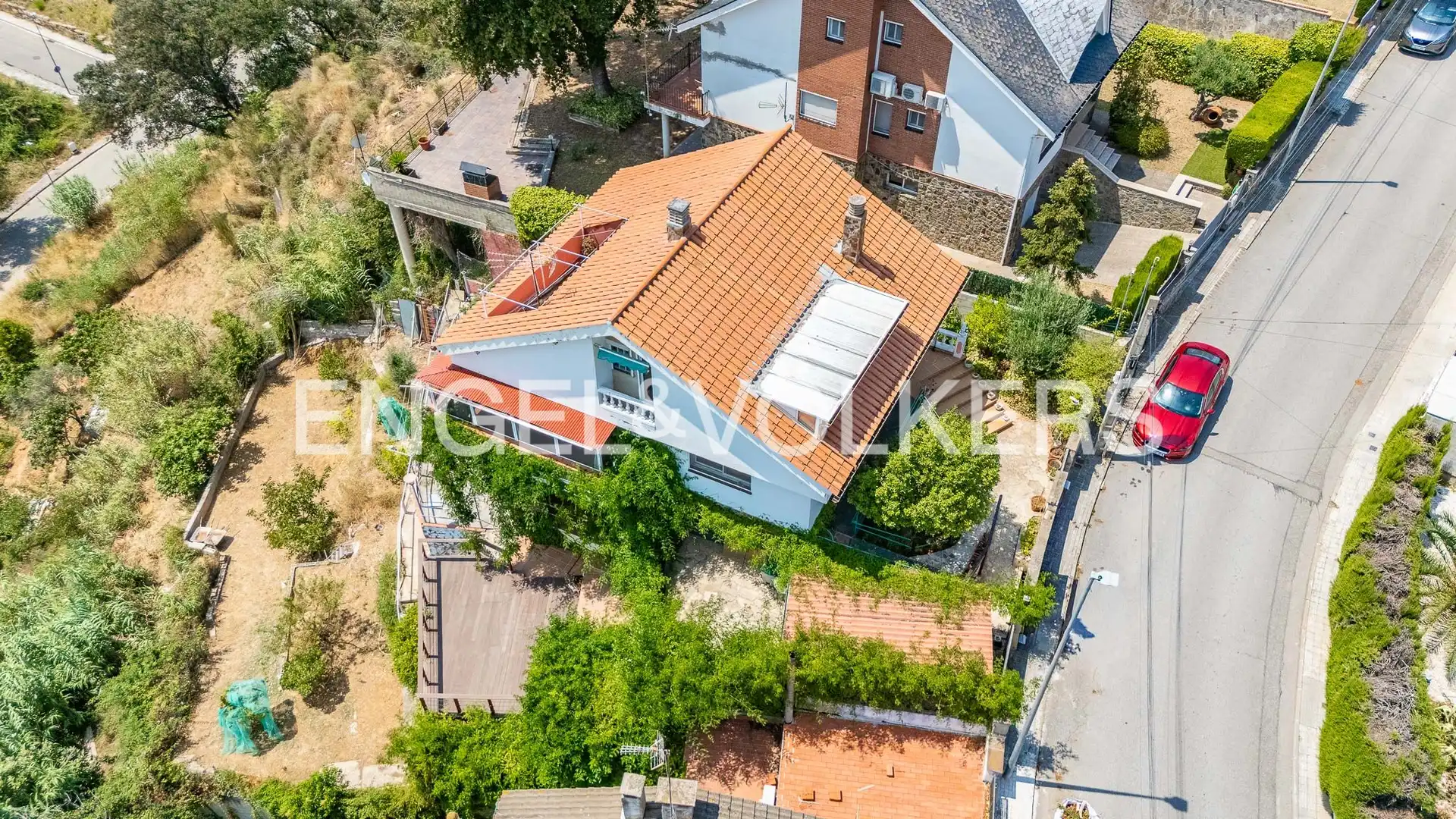Vista exterior de Casa o xalet en venda en Castellar del Vallès amb Aire condicionat, Calefacció i Terrassa