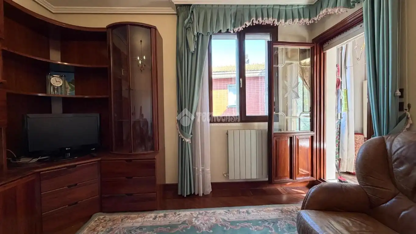 Sala de estar de Piso en venta en Bilbao  con Calefacción y Amueblado