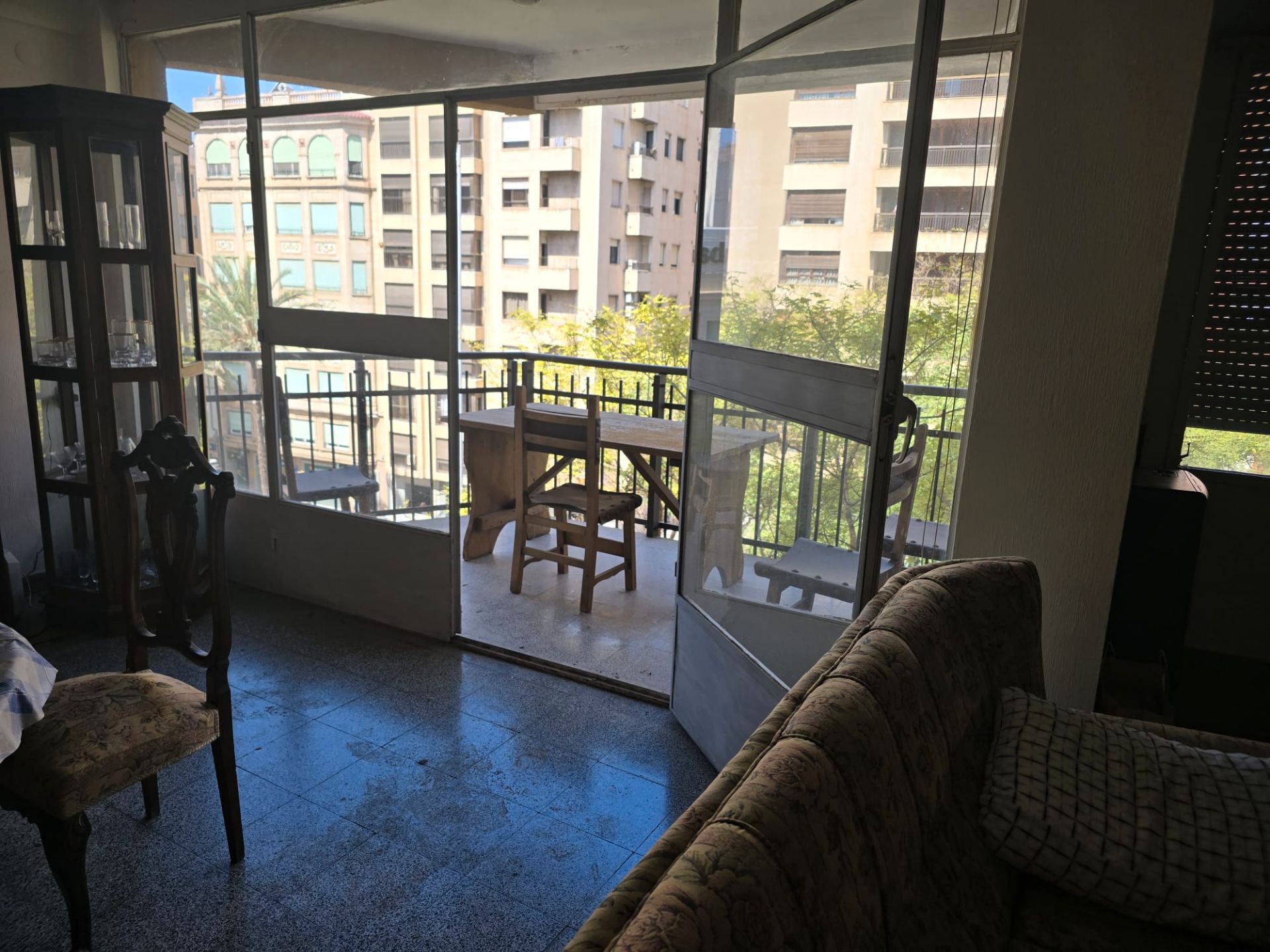 Terraza de Piso en venta en Castellón de la Plana / Castelló de la Plana con Balcón