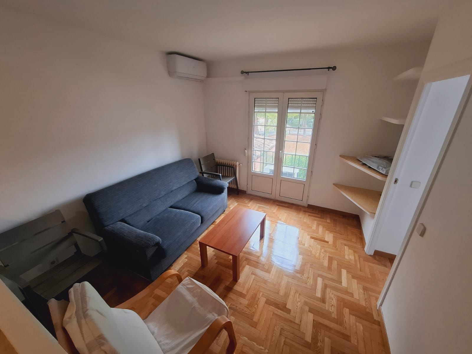 Sala d'estar de Pis de lloguer en Villaviciosa de Odón amb Aire condicionat, Calefacció i Parquet