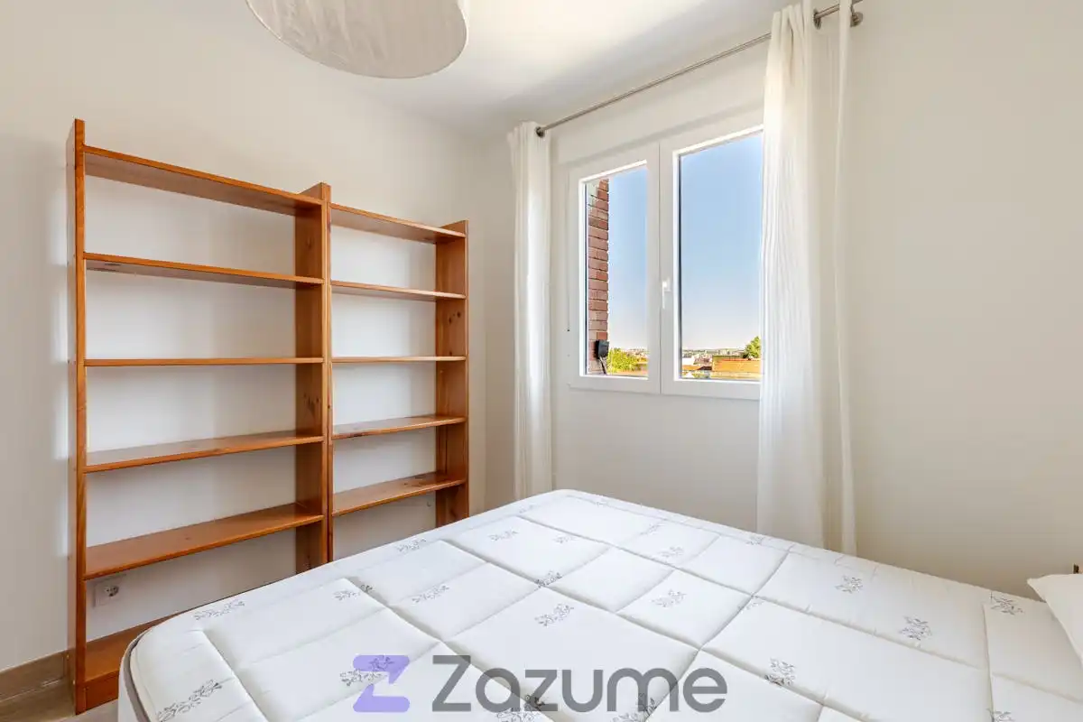 Bedroom of Flat for rent in Madrid  with Air Conditioner, Heating and Terrace