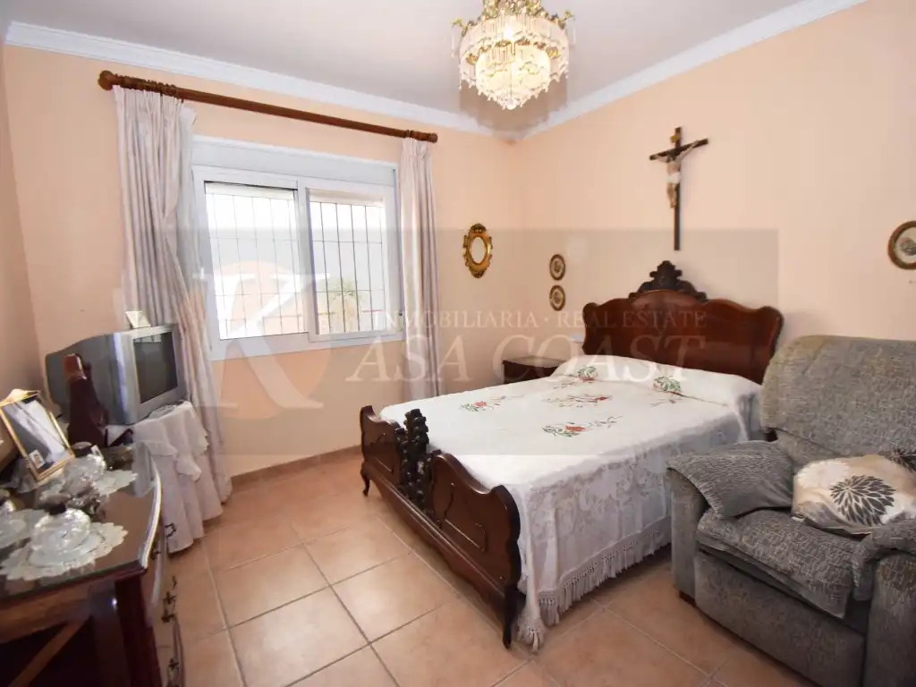 Habitación de Piso en venta en Fuengirola con Aire acondicionado y Terraza
