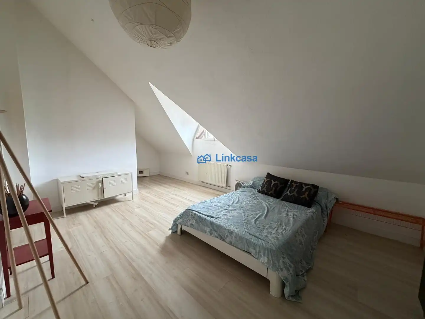 Habitación de Casa adosada en venta en Velilla de San Antonio con Aire acondicionado, Calefacción y Jardín privado