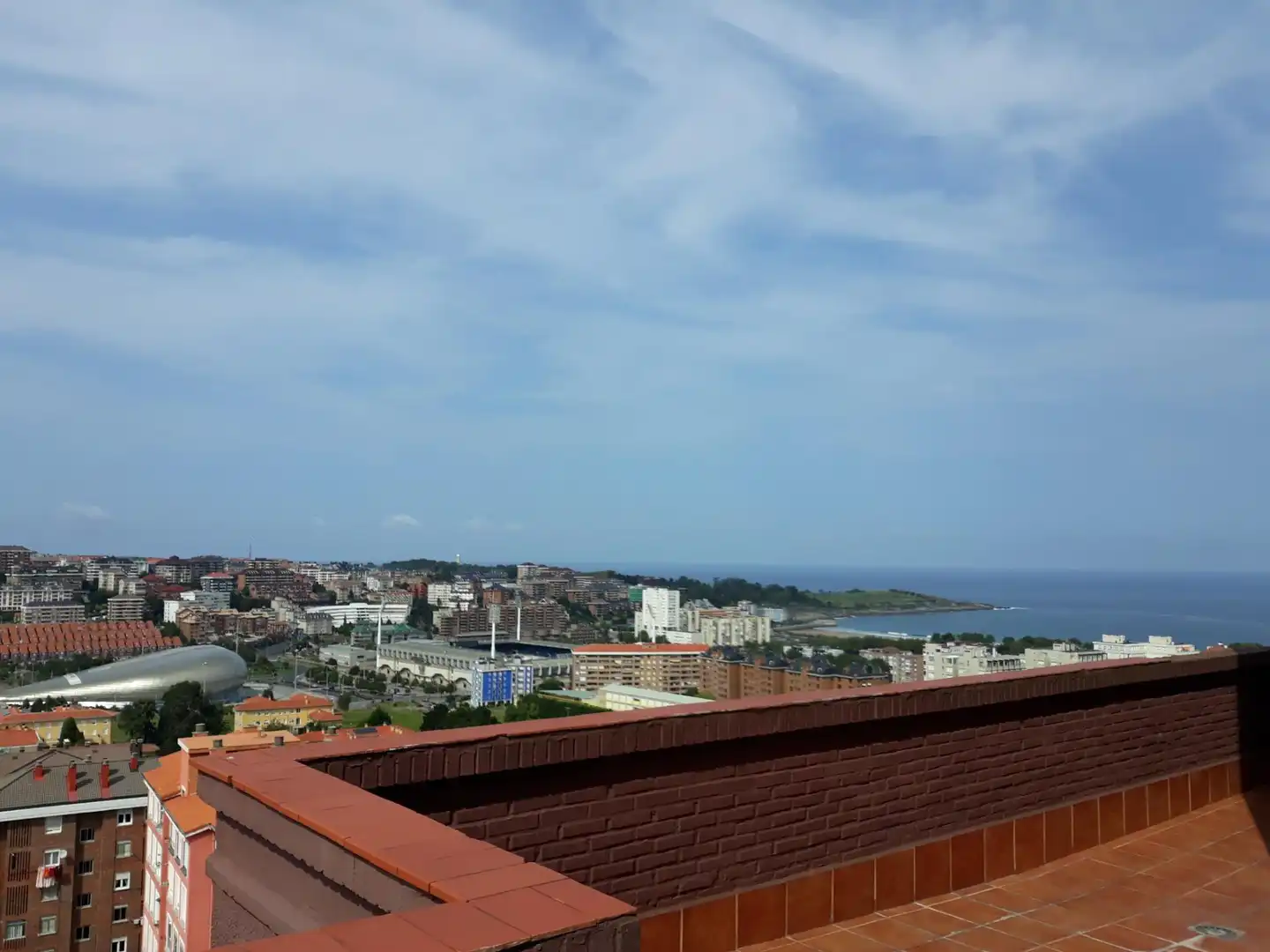 Außenansicht von Wohnung zur Miete in Santander mit Heizung, Parkett und Terrasse