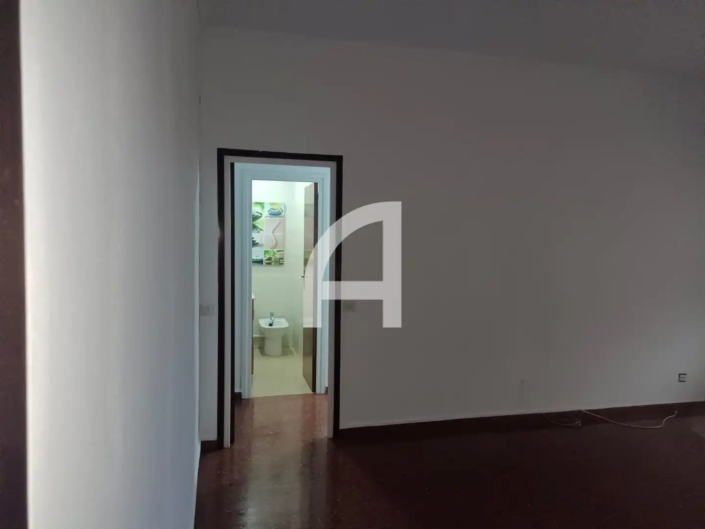 Flat for rent in Francesc Layret, Centre