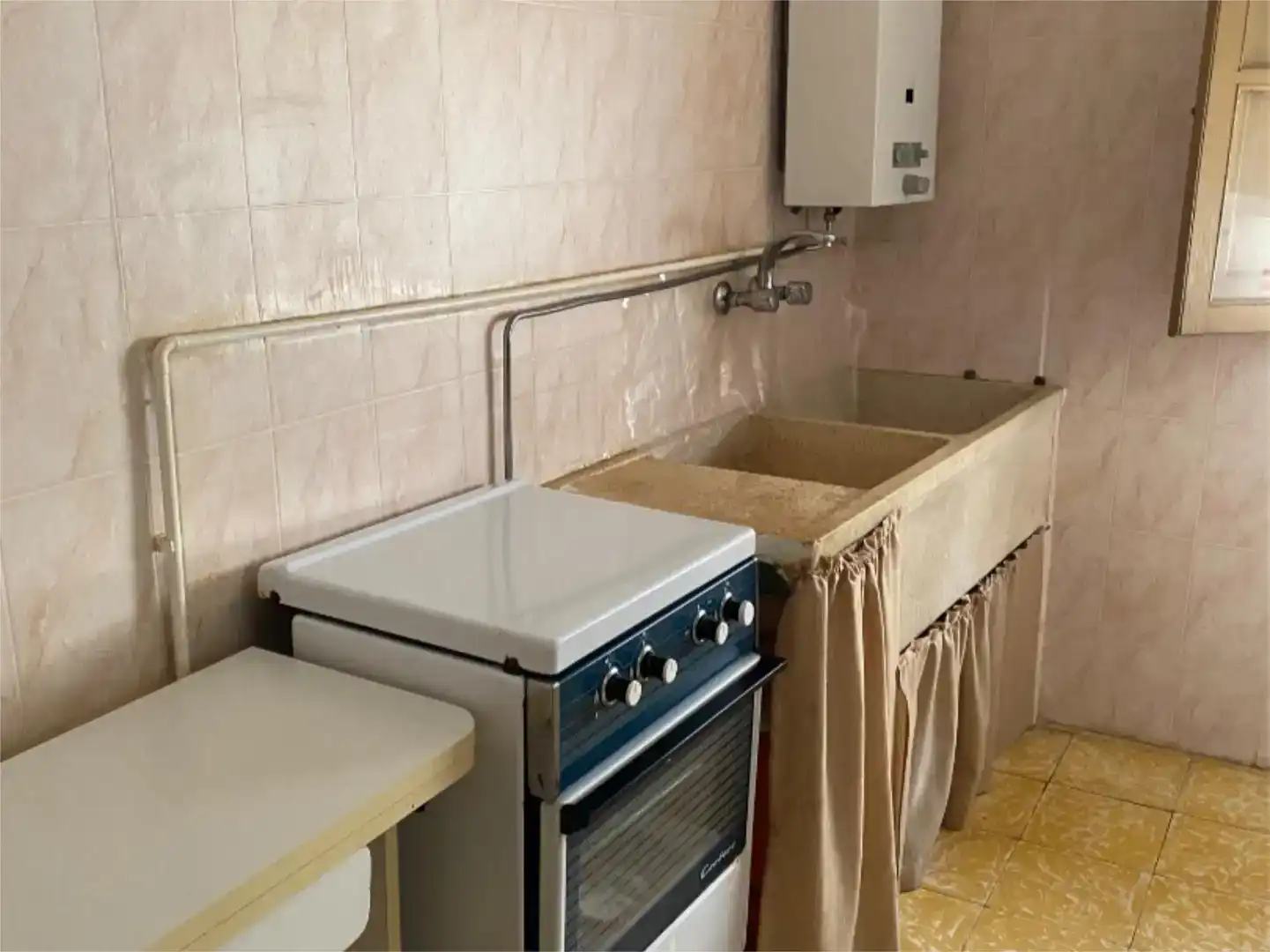 Küche von Wohnung zum Verkauf in Griegos mit Möbliert und Balkon