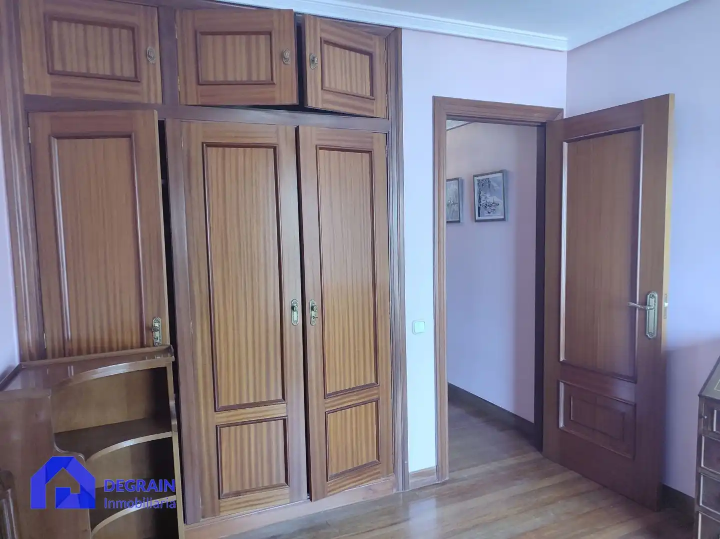 Habitación de Piso de alquiler en Oviedo  con Terraza y Trastero