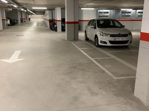 Aparcament de Garatge de lloguer en Terrassa amb Alarma