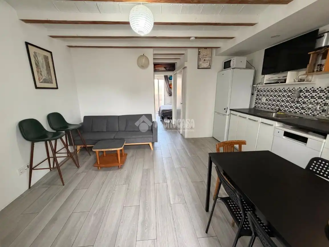 Appartamento con terrazza in vendita a Ciutat Vella, imagen 2